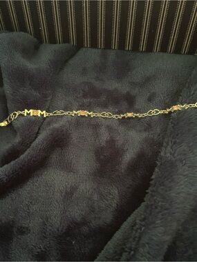 Vintage Avon Gold Tone MOM Bracelet with Pink Rhinestones